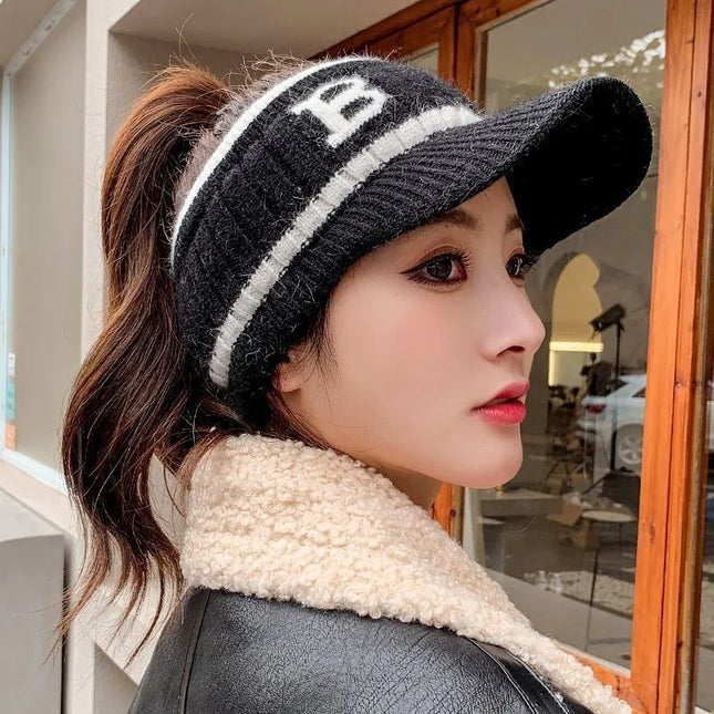Women's Fleece-Lined Knitted Beanie
