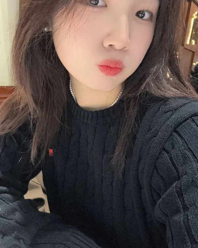Women’s Thick Knit Oversized Pullover