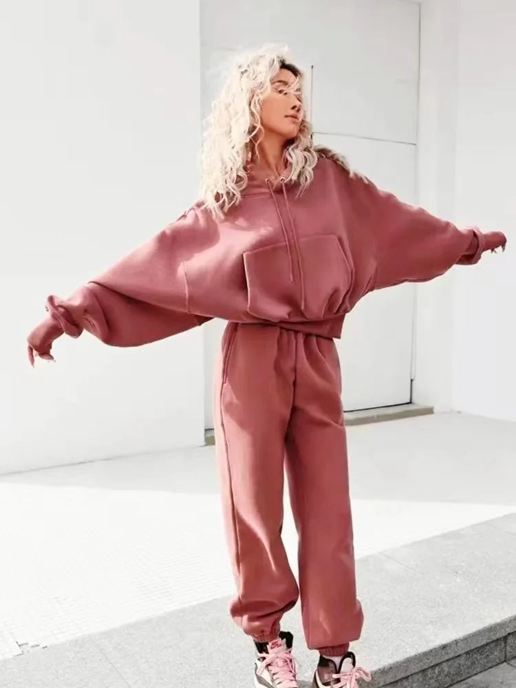 Women’s Fleece Tracksuit Set – Soft Hoodie & Jogger Pants for Cozy Style