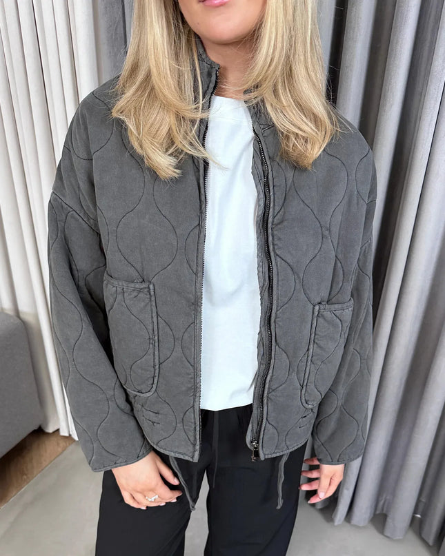 Diamond-Embellished Reversible Short Jacket – Plush Autumn/Winter Overlay