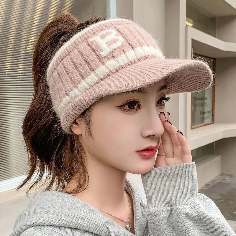 Women's Fleece-Lined Knitted Beanie