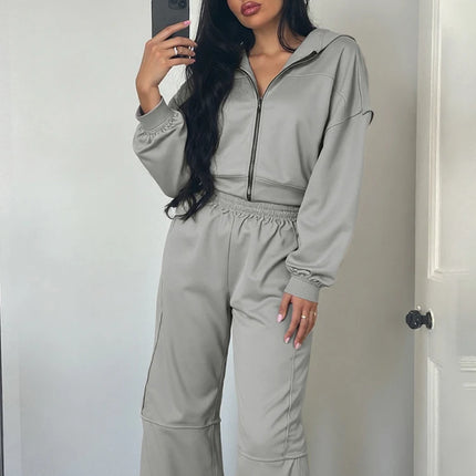 Women’s Panel-Stripe Hoodie & Wide-Leg Tracksuit Set – Sporty Retro Comfort