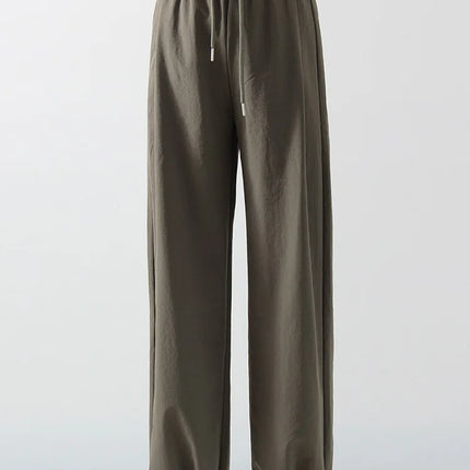Stay Fresh & Stylish – High-Waist White Wide-Leg Sweatpants