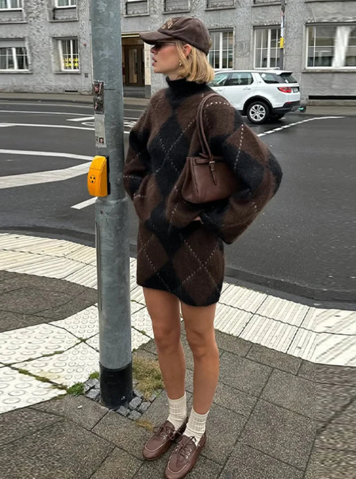 Women’s Argyle Knit Skirt Set-HighTouch