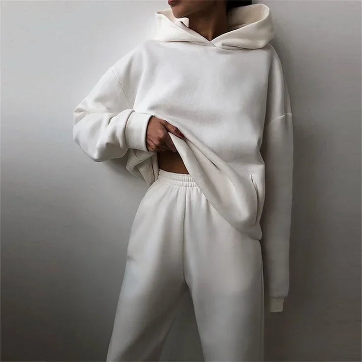 Women’s Soft Two-Piece Lounge Set with Relaxed Fit