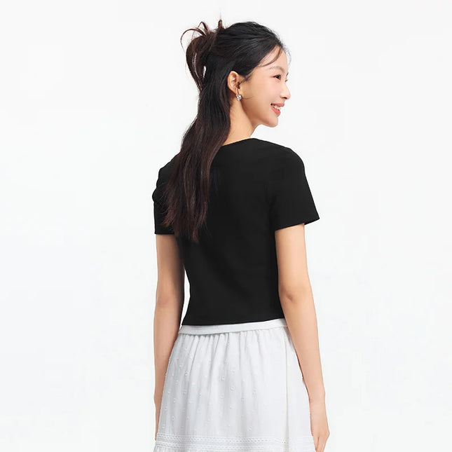Sleek Fake Two‑Piece Cropped Tee – Slimming U‑Neck for Chic