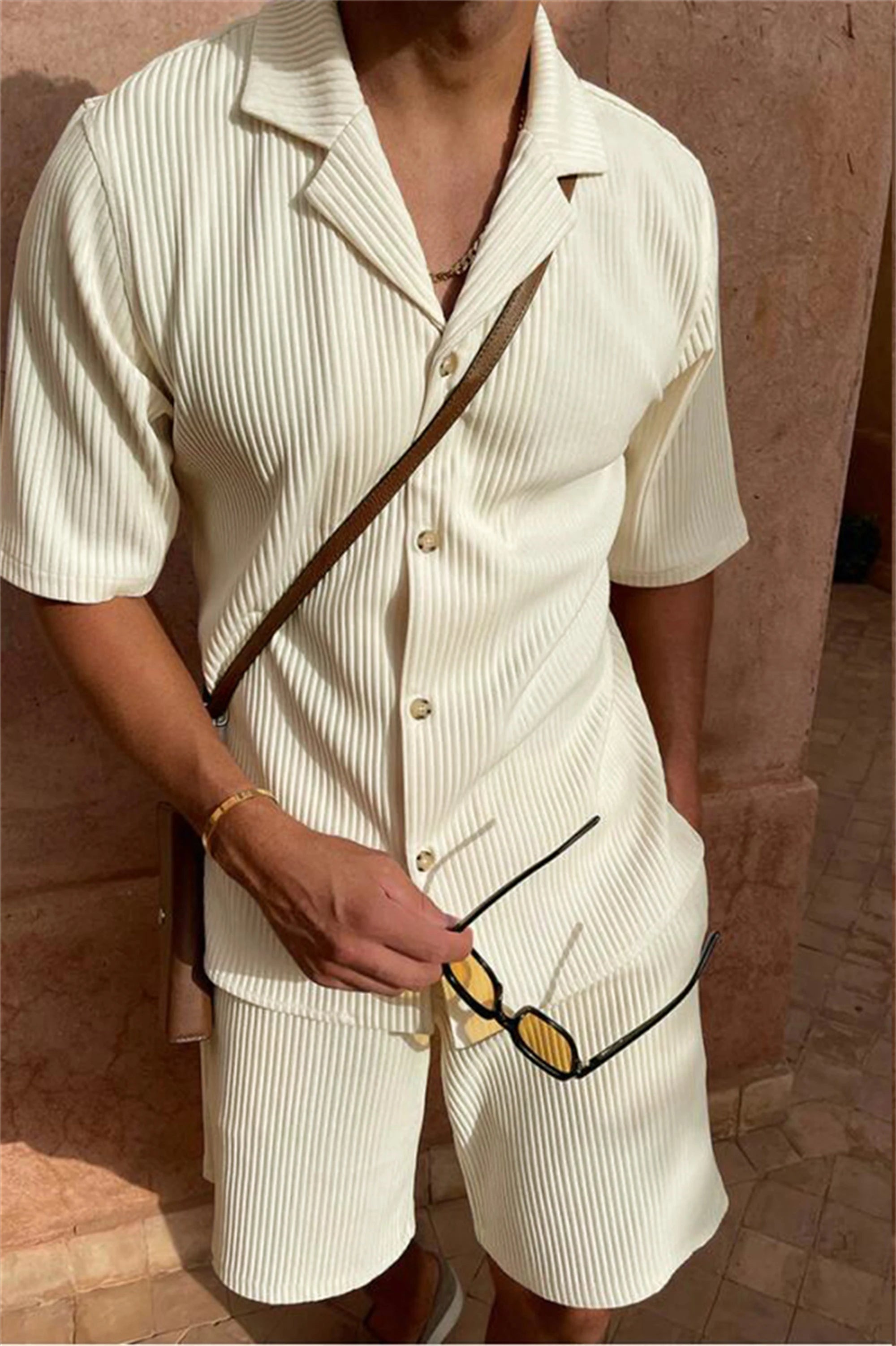 Completo da Spiaggia Casual da Uomo in Velluto a Coste – Camicia a Maniche Corte e Pantaloncini