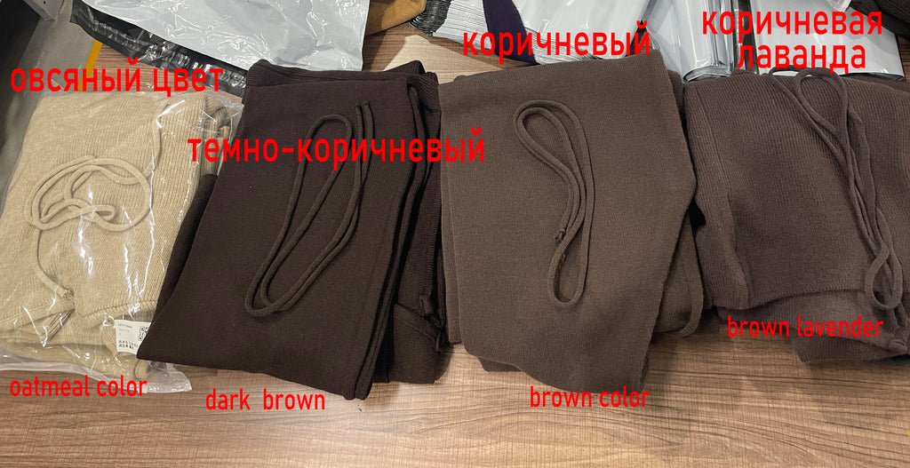 Damestrui met V-hals en bijpassende broek