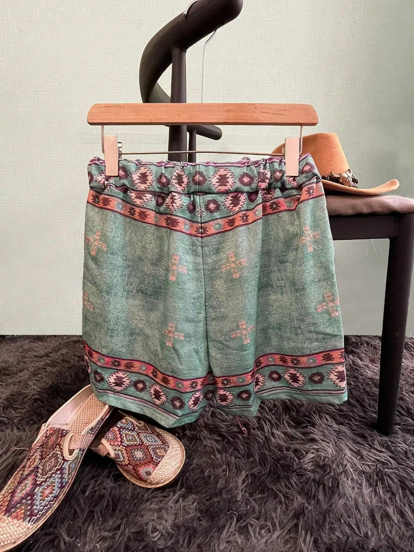 Western Ethnic Resort Style Printed Shorts – Women’s Retro Summer Geometric Bottoms
