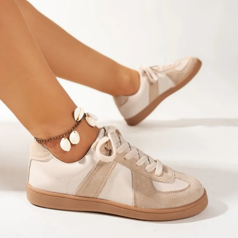Patchwork Retro Lace-Up Flat Sneakers Women