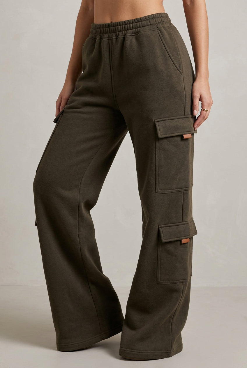Low‑Waisted Wide‑Leg Cargo Sweatpants for Women-HighTouch