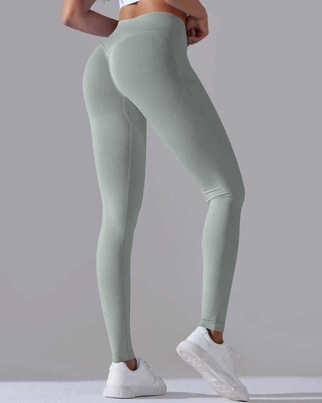 Women’s Seamless High-Waisted Cross-Over Scrunch-Butt Leggings – Lift & Shape