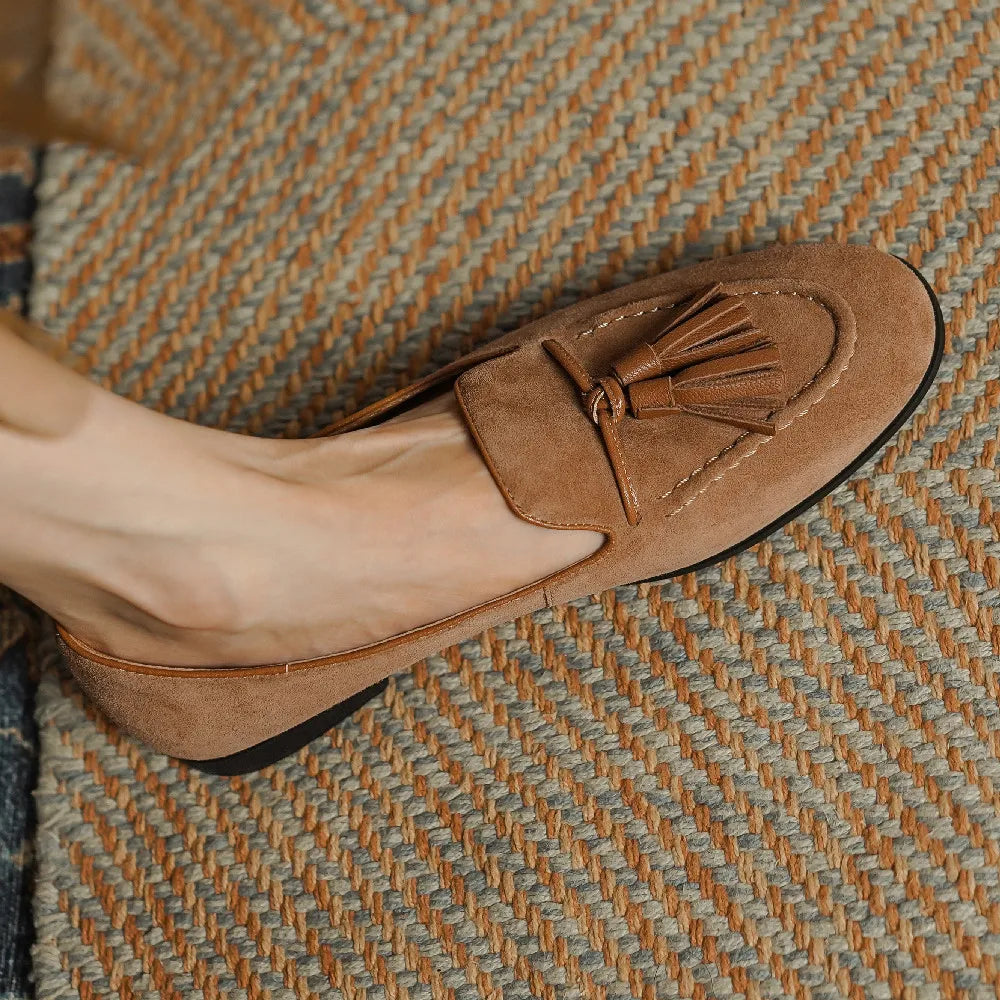 Women’s Natural Suede Fringe Moccasin Ballet Flats-HighTouch