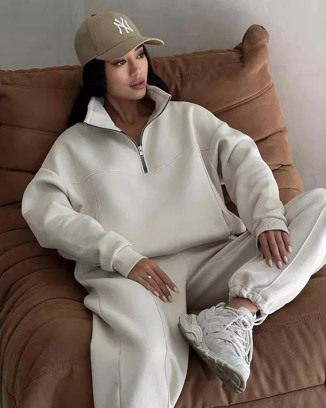 Women’s Fleece Tracksuit Set – Soft Hoodie & Jogger Pants for Cozy Style
