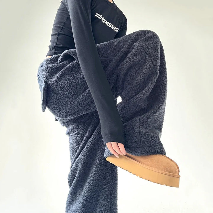 Women’s Fleece Pants with Relaxed Fit for Everyday Wear