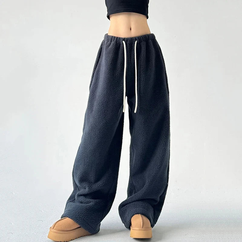 Women’s Fleece Pants with Relaxed Fit for Everyday Wear