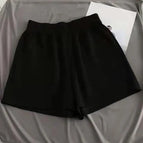 Black / M
