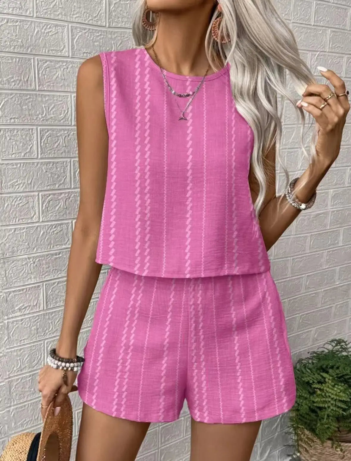 Striped Sleeveless O‑Neck Top & High‑Waist Shorts Set – Lightweight Summer Co‑Ord