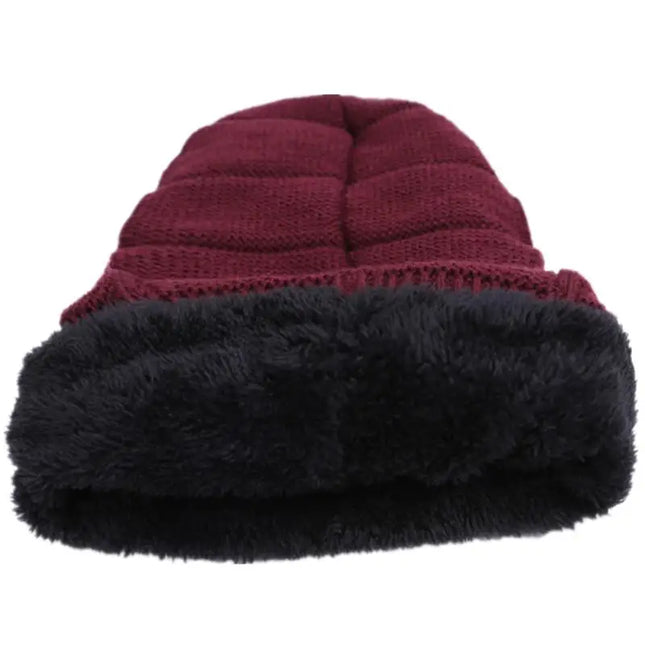 NC Letter Fur-Lined Unisex Knitted Winter Beanie