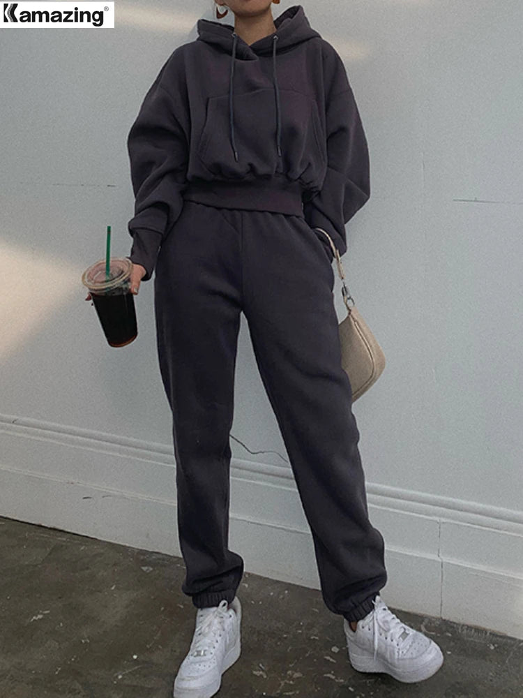 Women’s Fleece Tracksuit Set – Soft Hoodie & Jogger Pants for Cozy Style