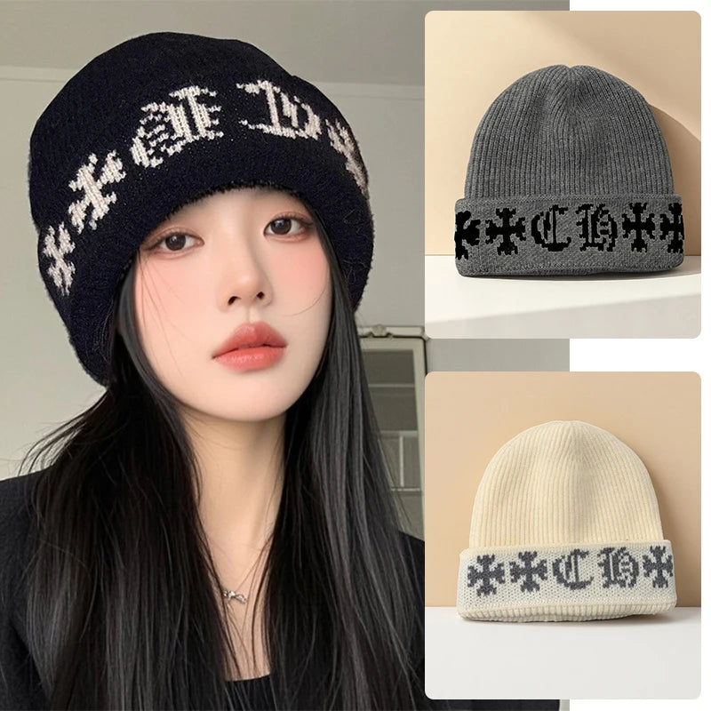 Alien Print Beanie – Soft & Warm Knit Hat for Men & Women