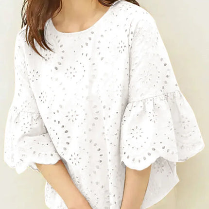 Elegant Hollow-Out Lace Blouse