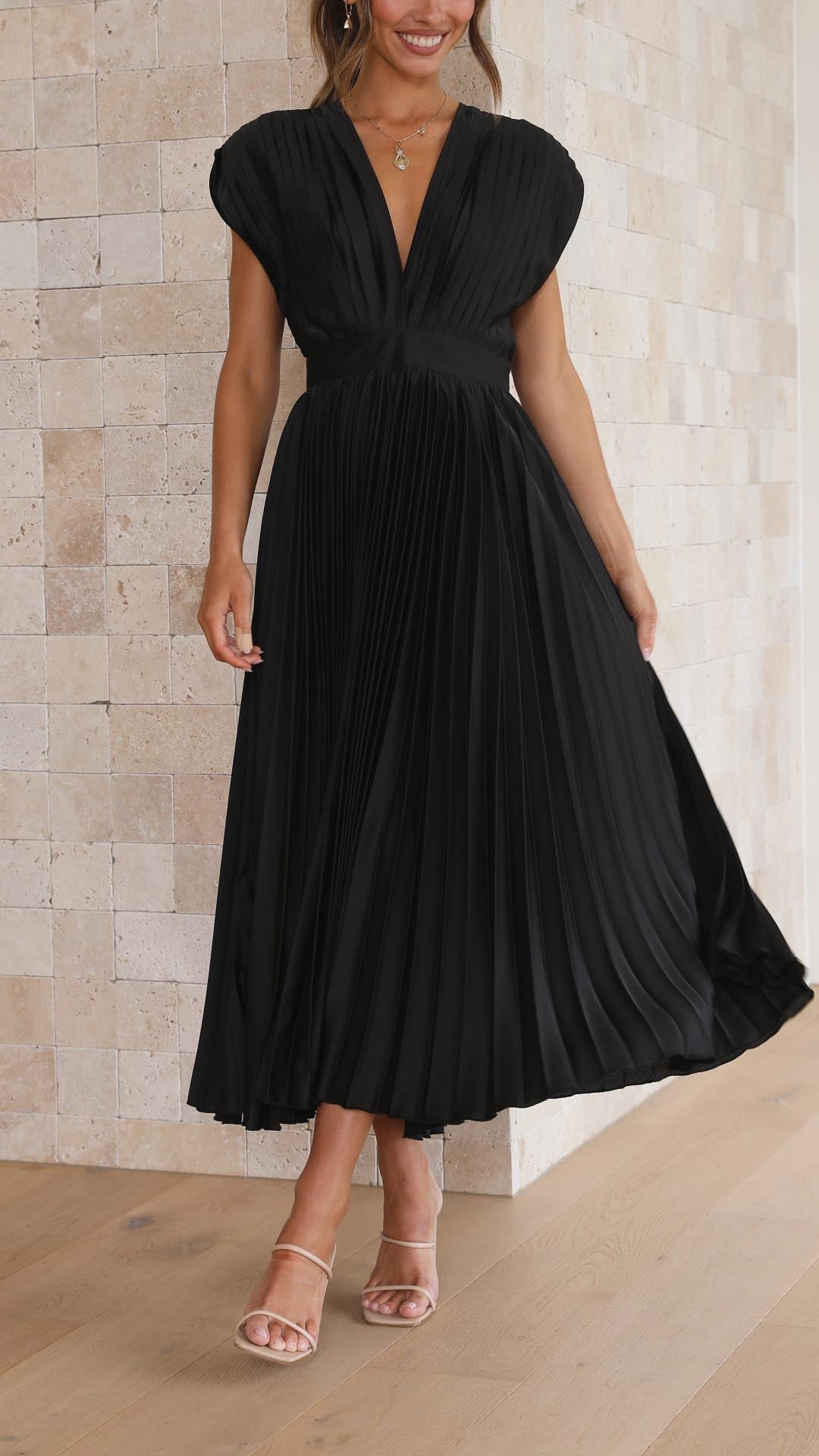 Maria Pleated Maxi Elite Collection