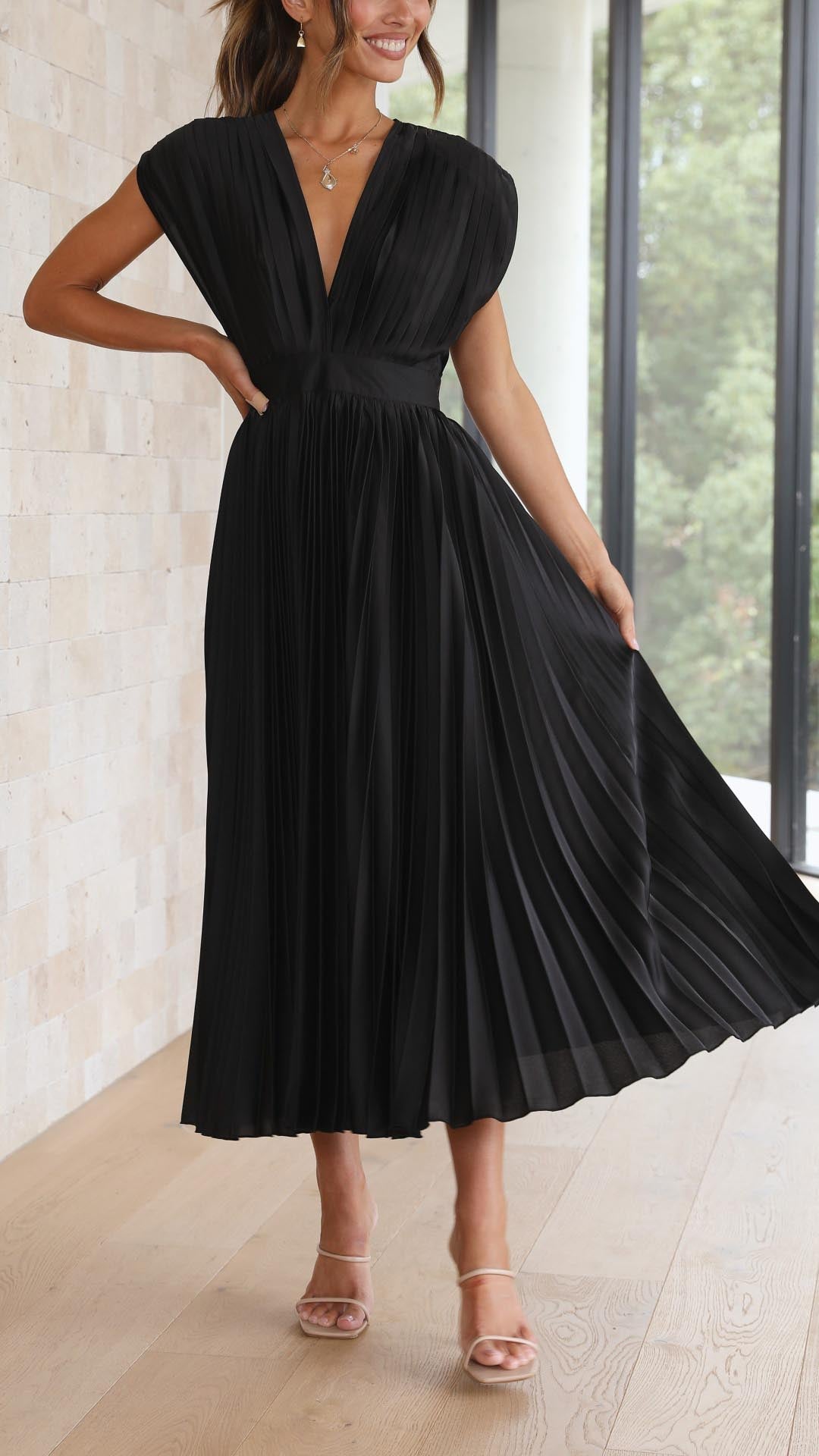 Maria Pleated Maxi Elite Collection