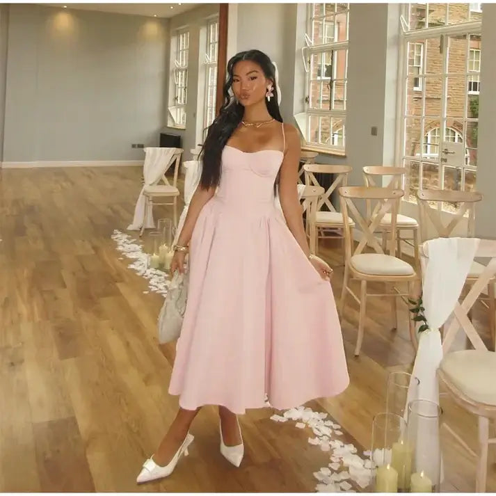 Abito da sole modellante per la vita