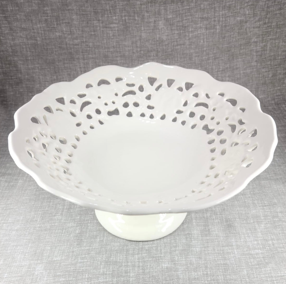 White Ceramic Bowl with Stand - HighTouch 