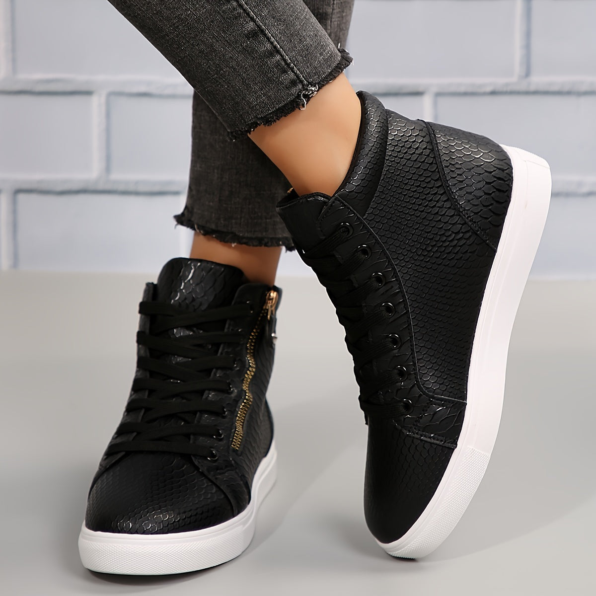 Astoria | Women's High Top Sneakers