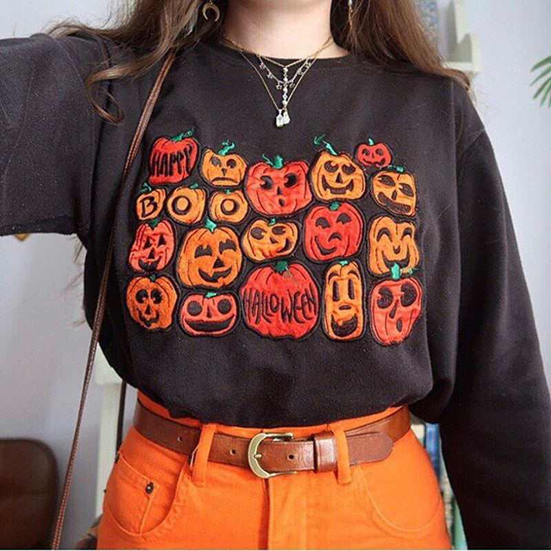 Women’s Halloween Graphic Crew Neck Sweatshirt