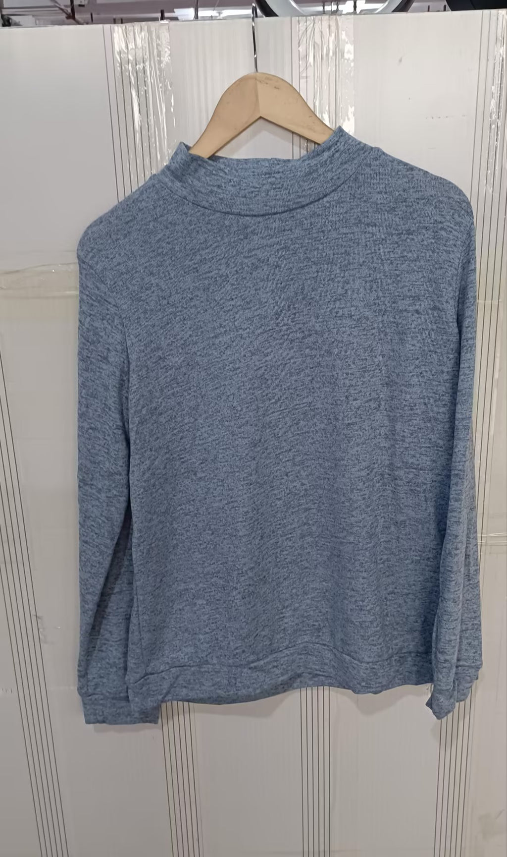 Women’s Solid Color Long Sleeve Knitted Pullover Sweater-HighTouch