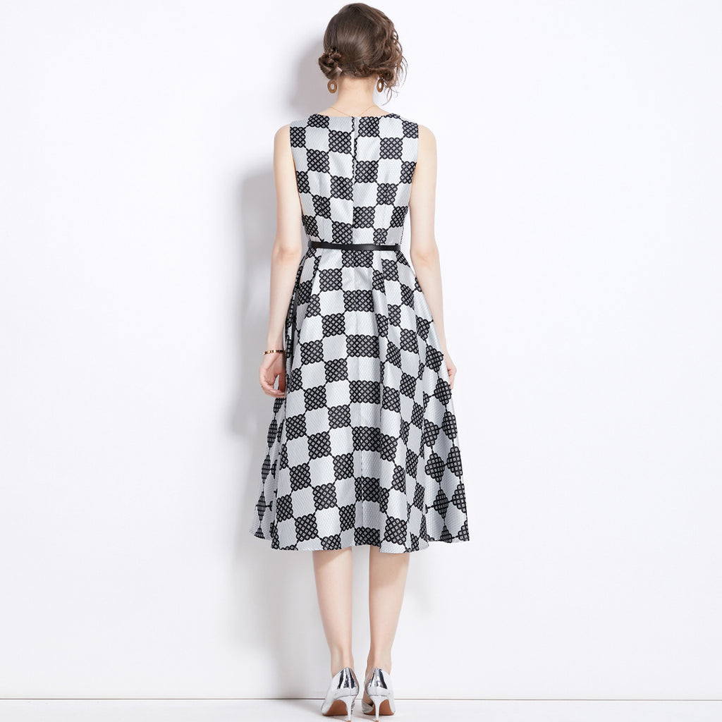 Women's Plaid Sleeveless Shift Dress – Mid-Waist Casual Mini Dress-HighTouch