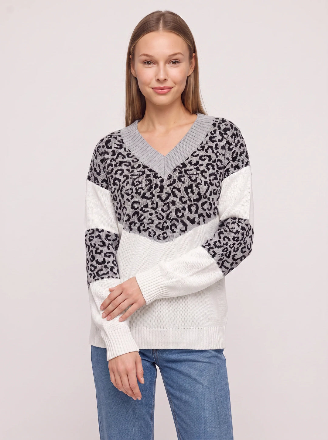Leopari V-Neck Leopard Print Sweater – Oversized Knit Sweater Women Casual Pullover Animal Print Top