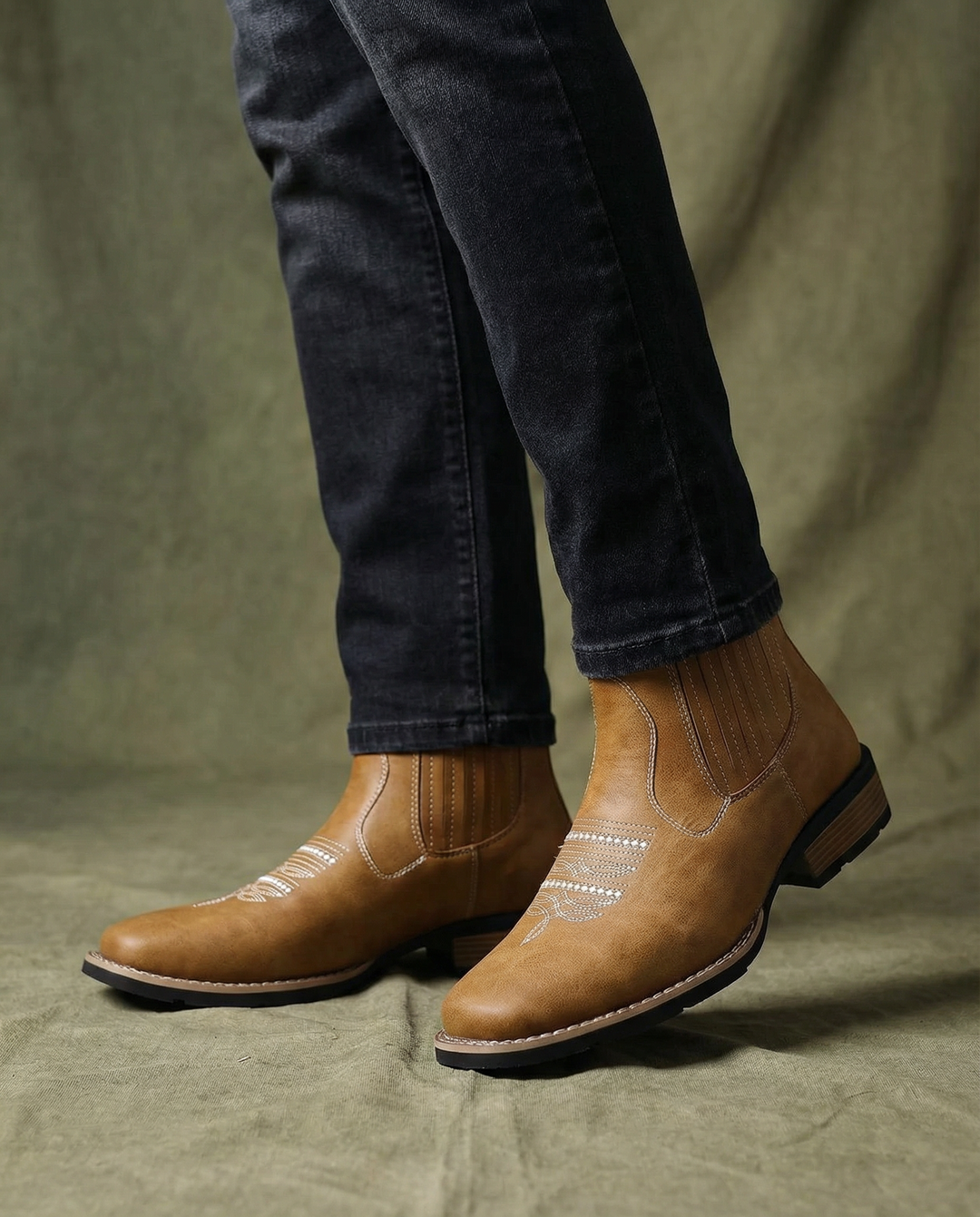 Men's Leather Chelsea Boots – Western Style Comfort
