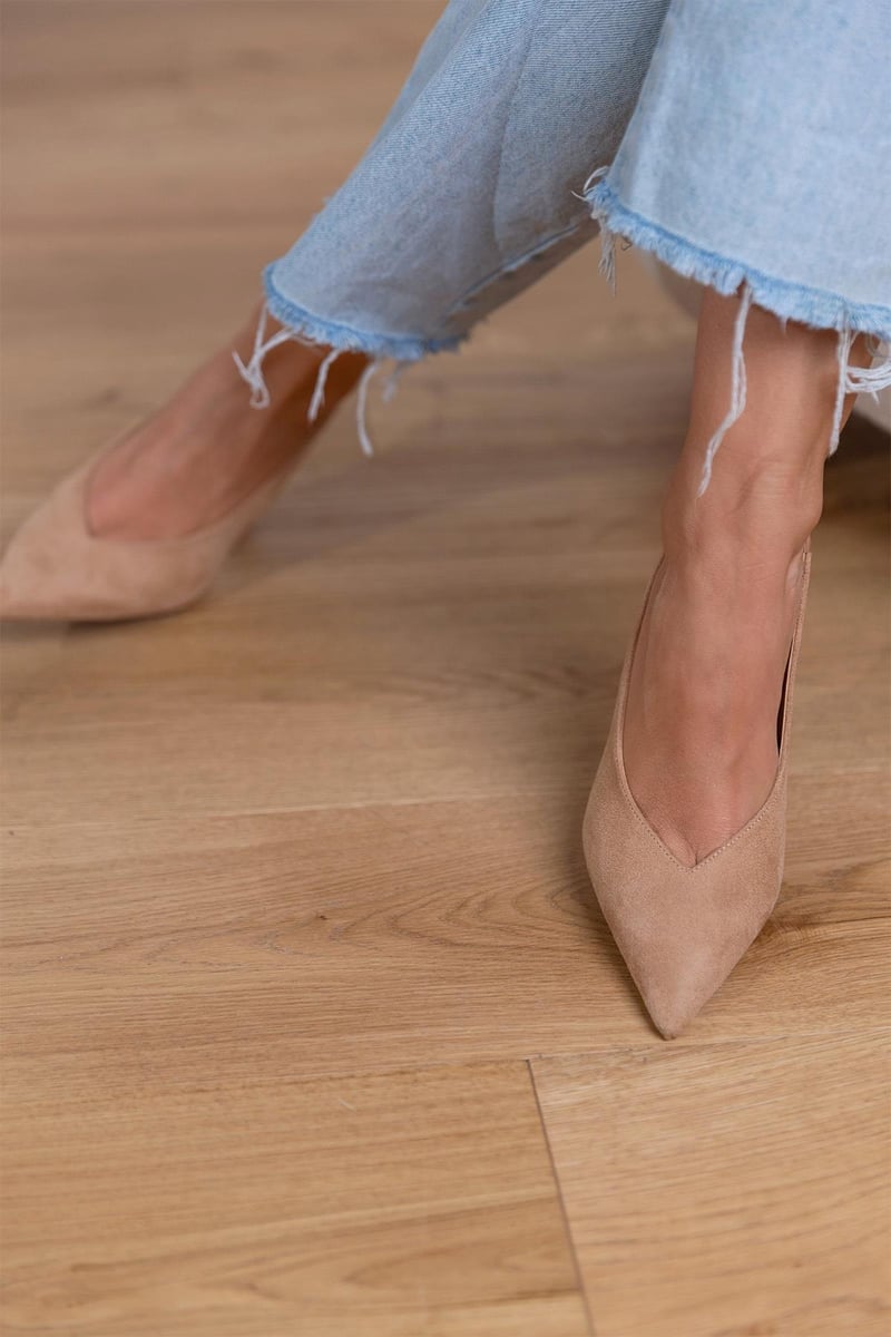 Ailani Low Heels Leather Edition