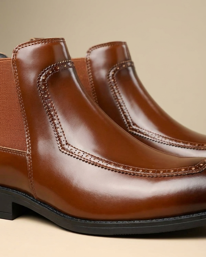Carver Chelsea Leather Boots for Everyday Comfort