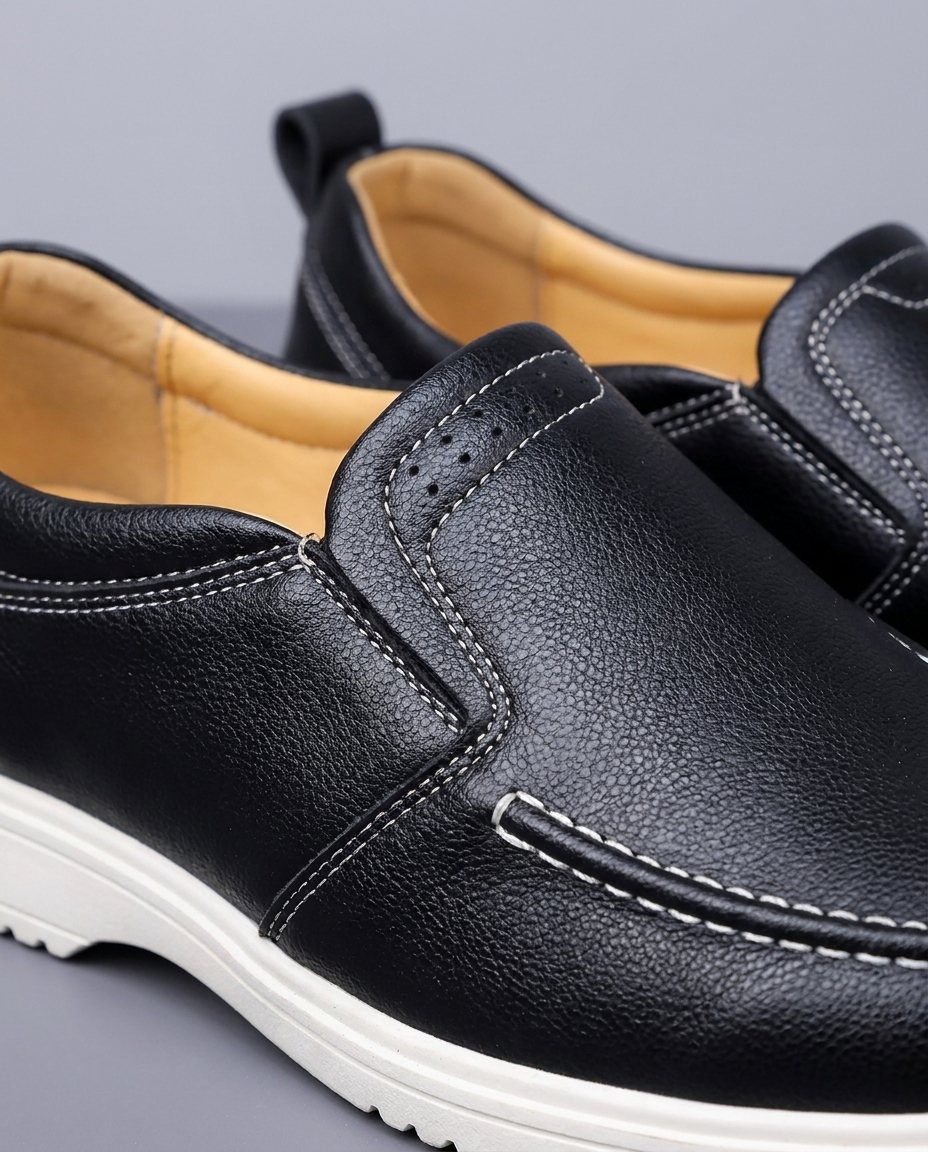 Men's Moc Toe Shoes for Casual Outdoor Style