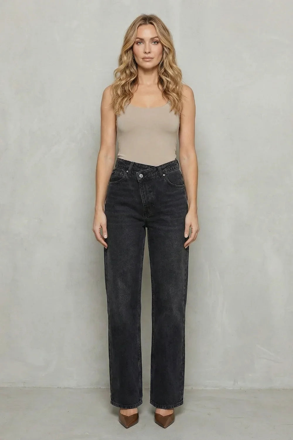 Women Cross Button Straight-Leg Denim Jeans